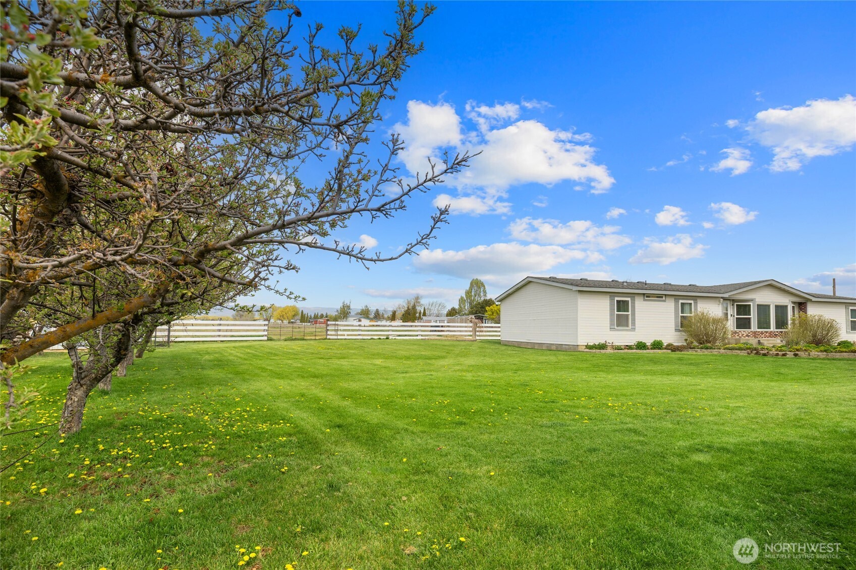 700 N Pierce Street , Kittitas, WA 98934