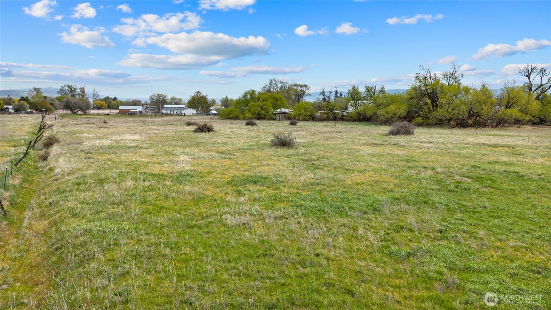 700 N Pierce Street , Kittitas, WA 98934