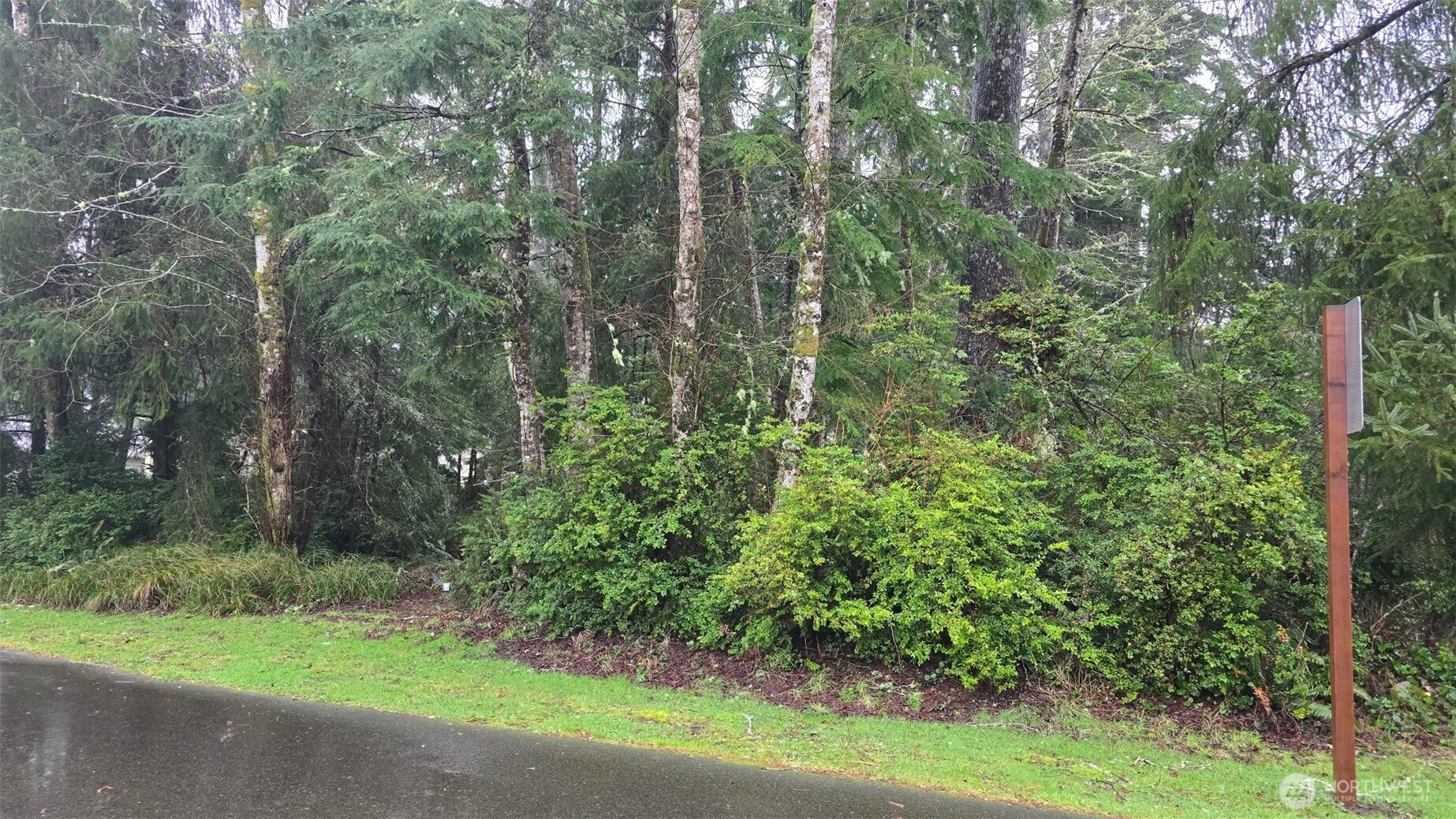 265 Fisher Avenue NE, Ocean Shores, WA 98569