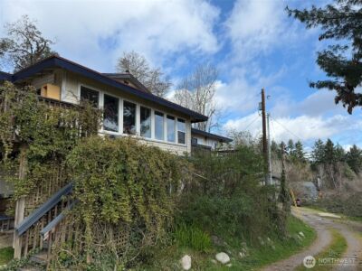 4725 SW 244th Street , Vashon, WA 98070
