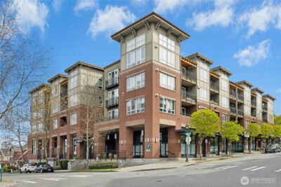 1880 25th Avenue NE #413, Issaquah, WA 98029 - Photo 1