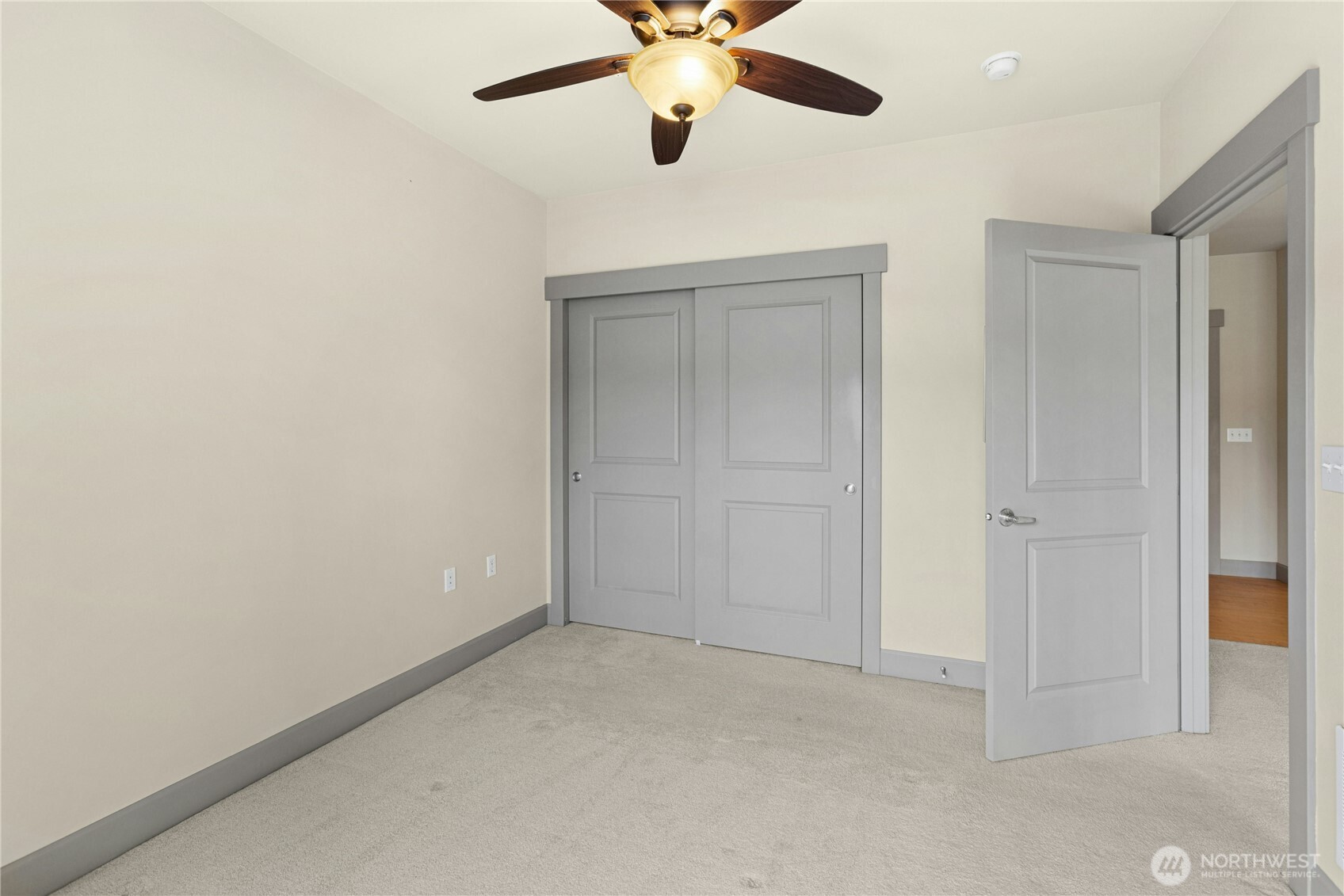 1880 25th Avenue NE #413, Issaquah, WA 98029