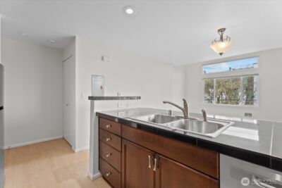1109 N Allen Place #205, Seattle, WA 98103 - Photo 7