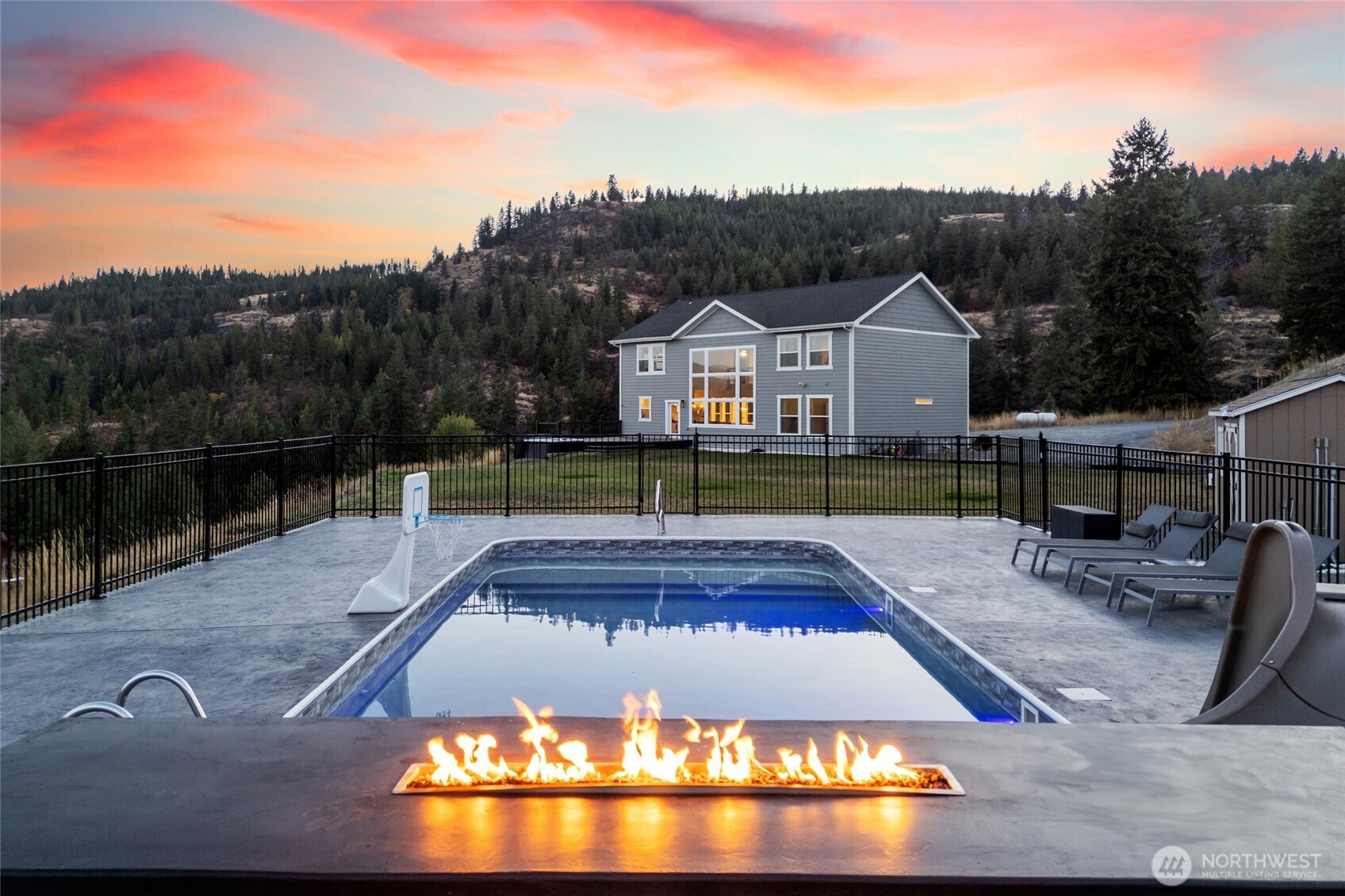 842 Valley Westside Road #U, Colville, WA 99114