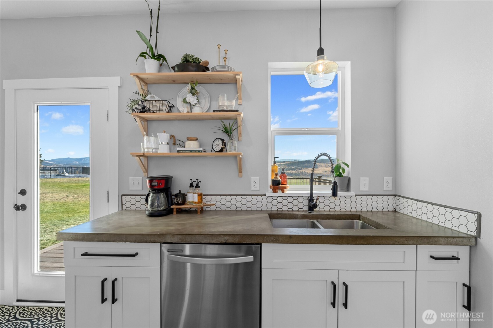 842 Valley Westside Road #U, Colville, WA 99114