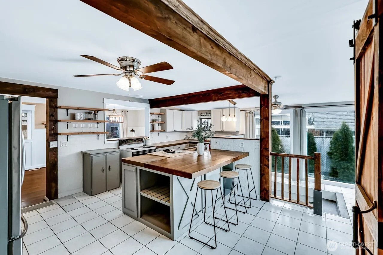 4807 N Howard Street , Spokane, WA 99205