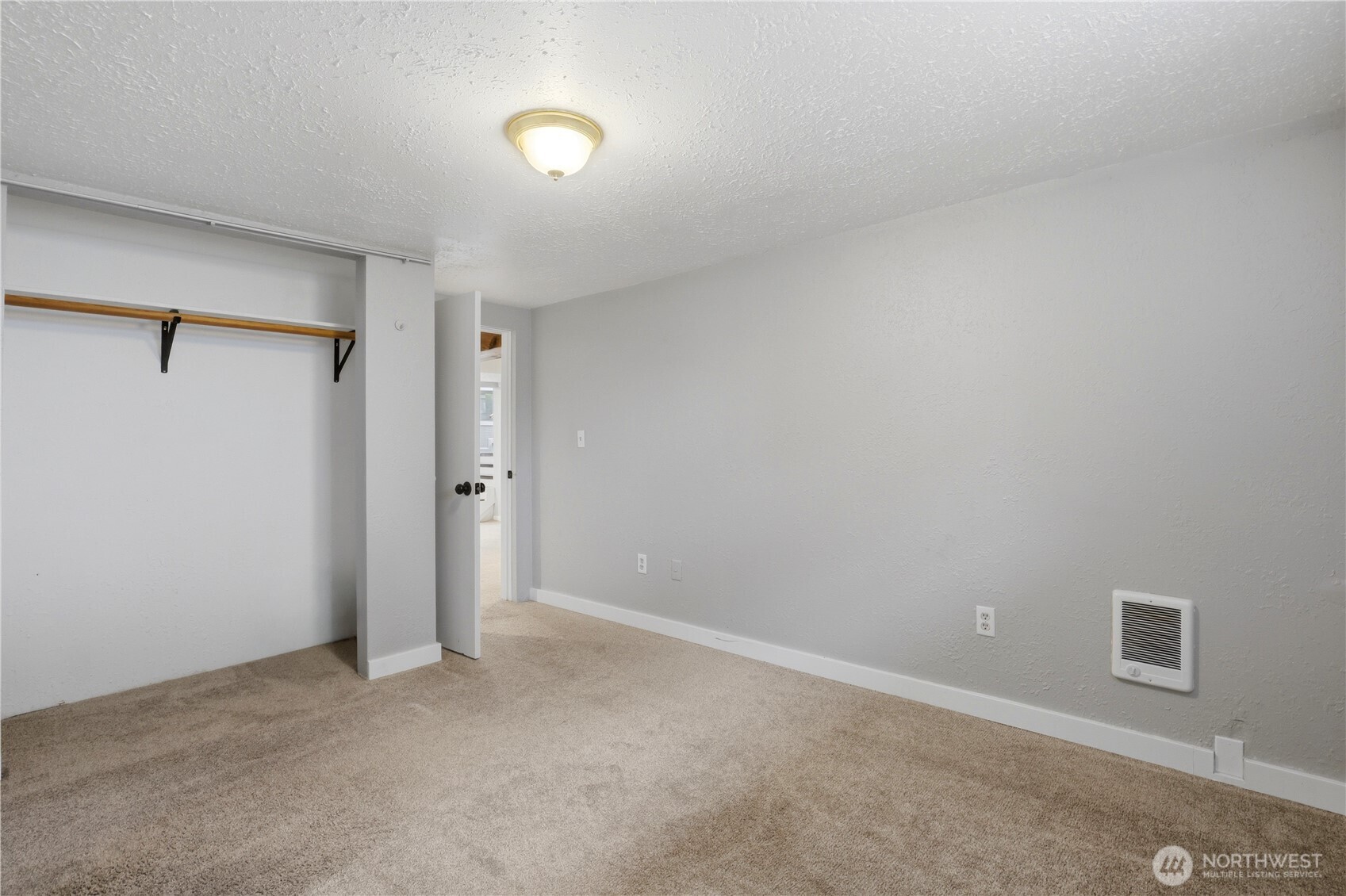 4807 N Howard Street , Spokane, WA 99205