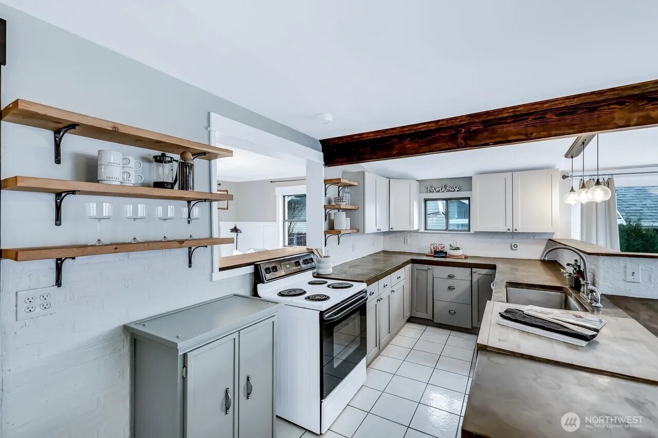 4807 N Howard Street , Spokane, WA 99205