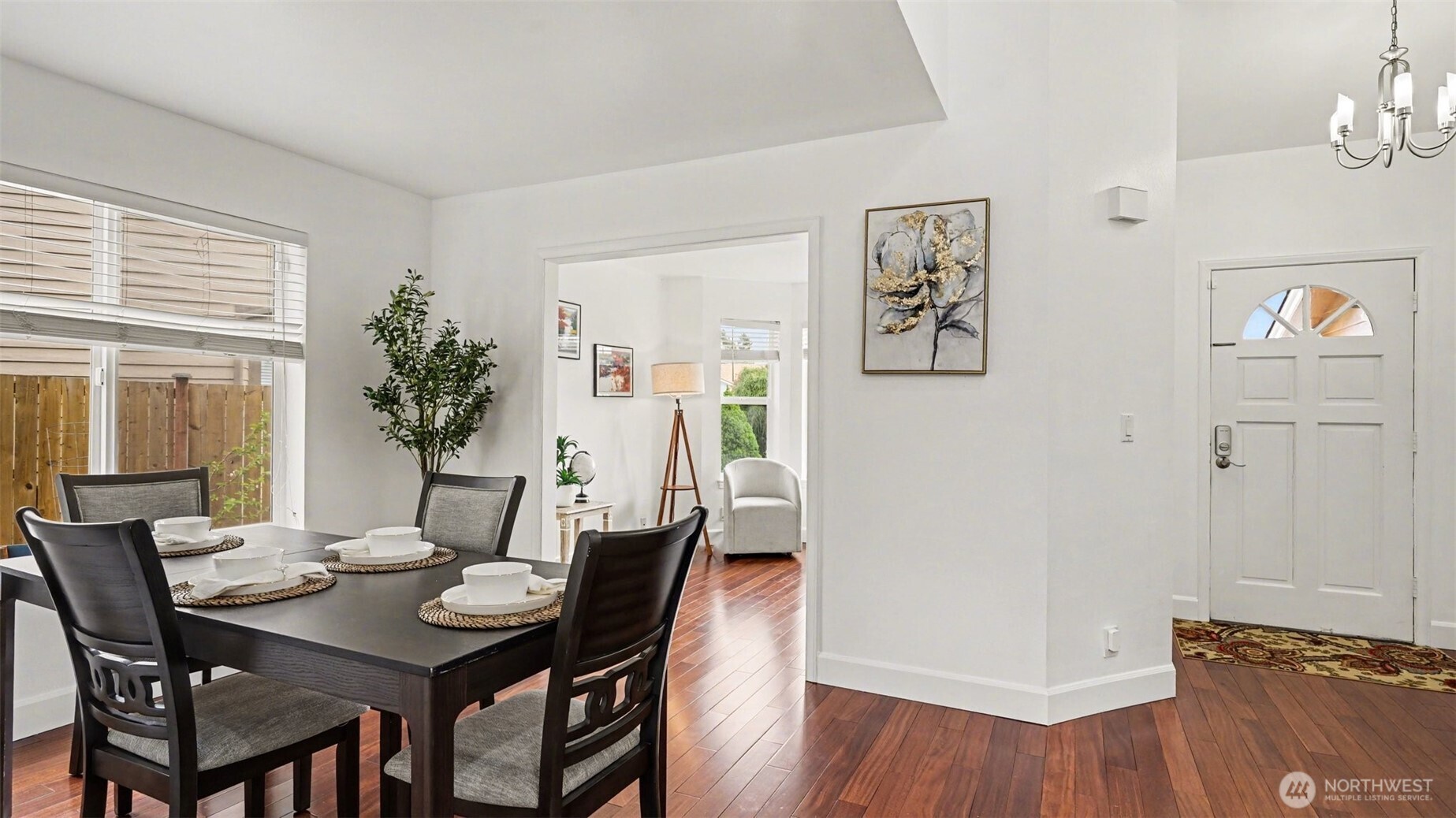 4002 NE 7th Court , Renton, WA 98056