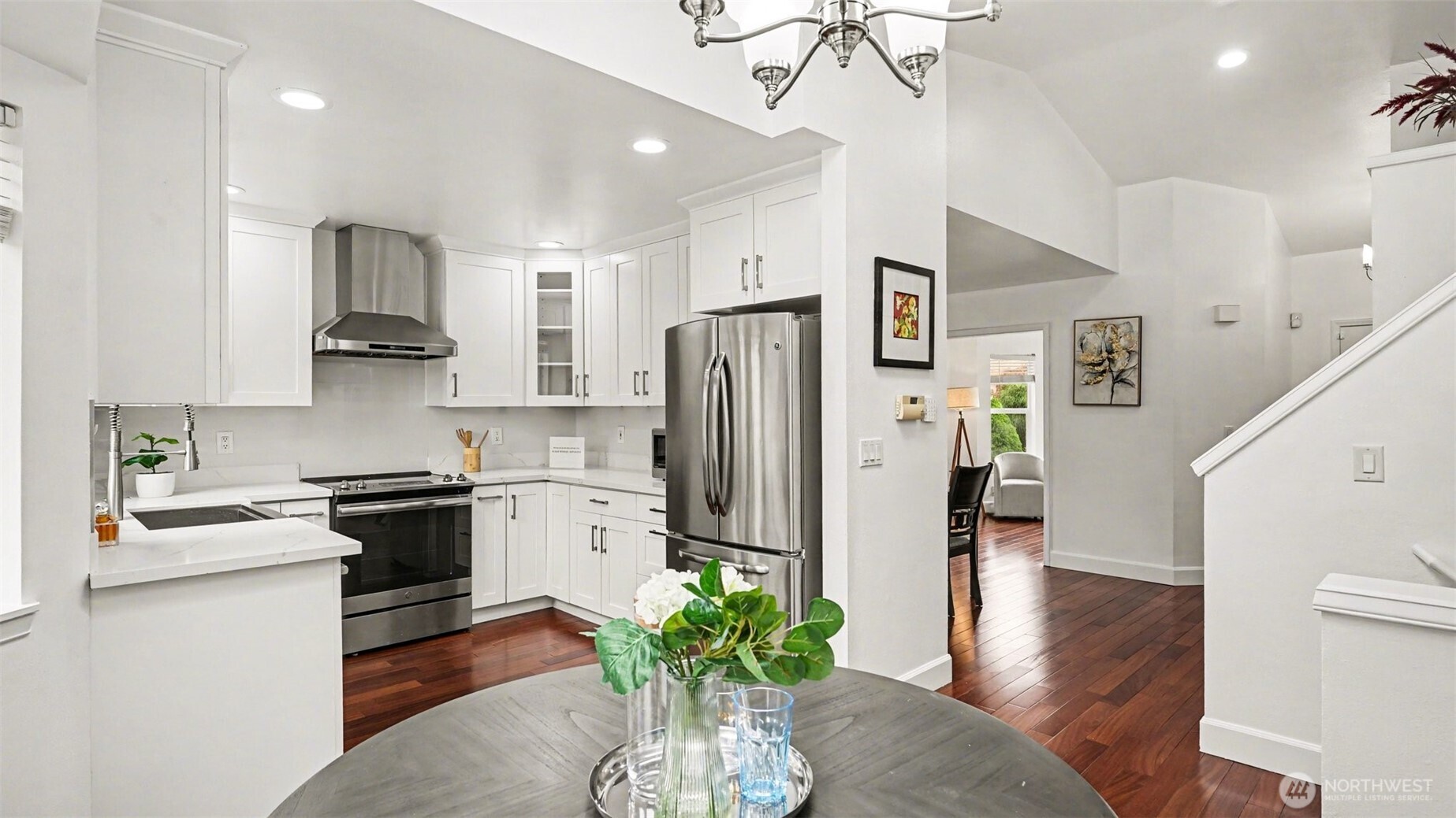 4002 NE 7th Court , Renton, WA 98056