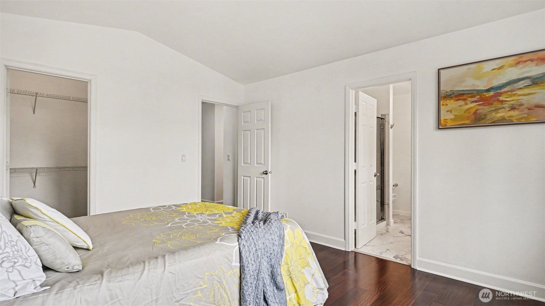 4002 NE 7th Court , Renton, WA 98056