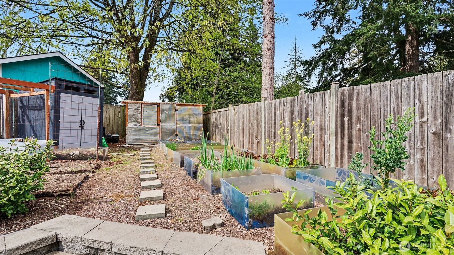 4002 NE 7th Court , Renton, WA 98056