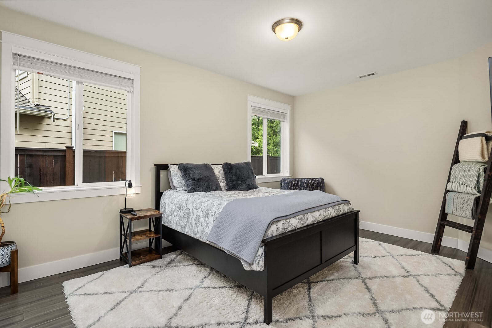 21298 SE 25th Street , Sammamish, WA 98075