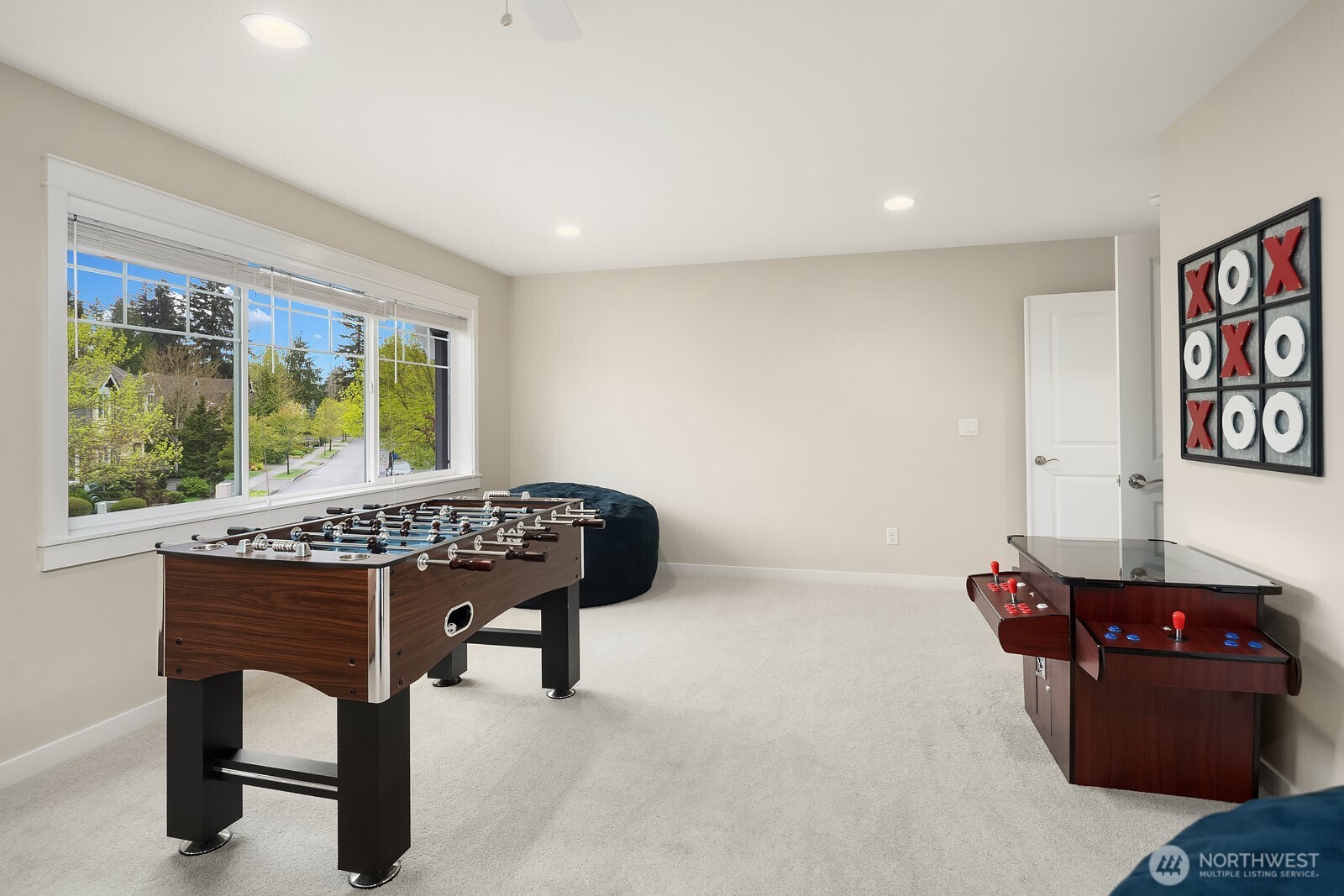 21298 SE 25th Street , Sammamish, WA 98075