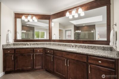 21298 SE 25th Street , Sammamish, WA 98075 - Photo 24