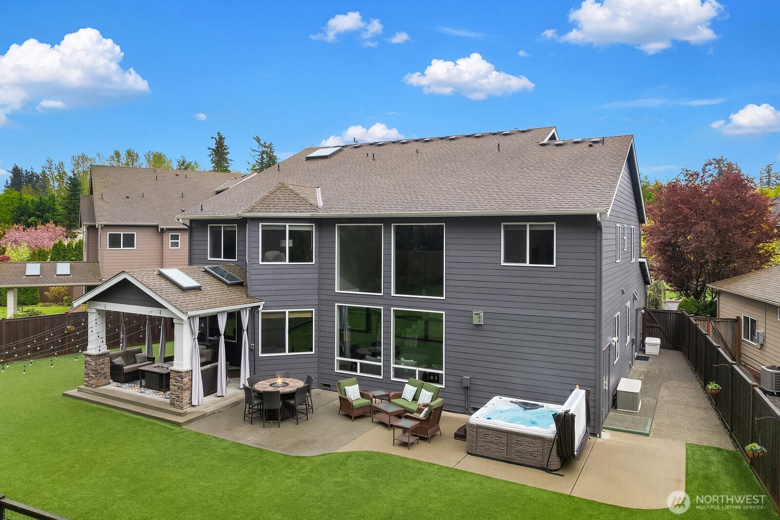 21298 SE 25th Street , Sammamish, WA 98075