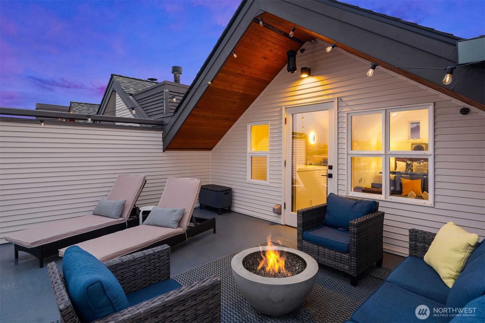 1416 6th Avenue N, Seattle, WA 98109