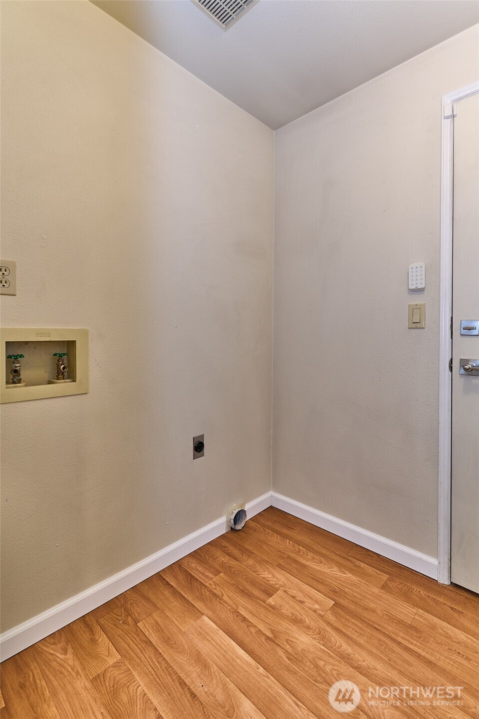 8730 133rd Avenue NE, Redmond, WA 98052
