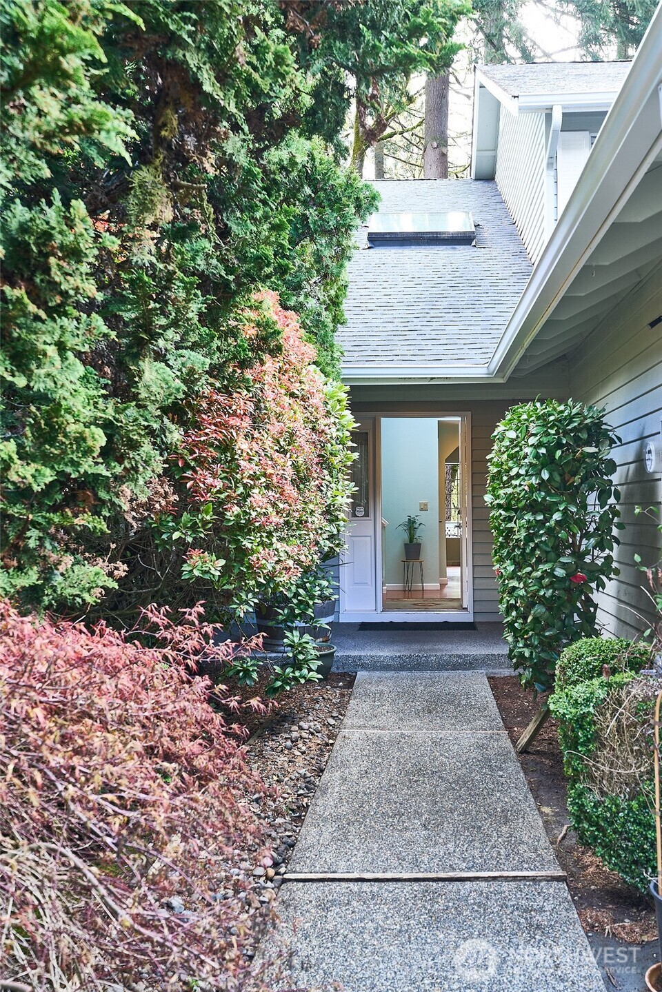 8730 133rd Avenue NE, Redmond, WA 98052