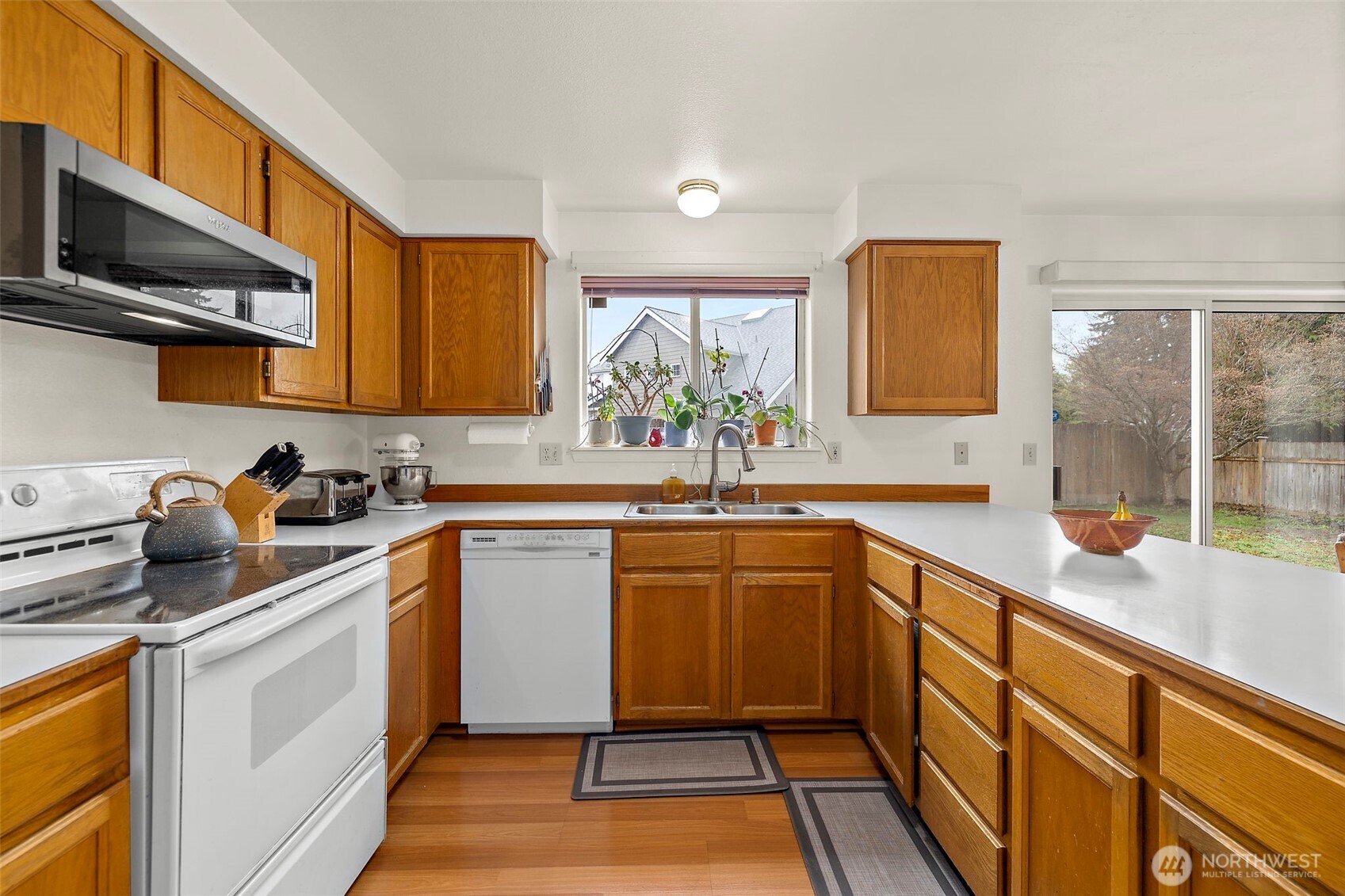 12928 SE 217th Place , Kent, WA 98031