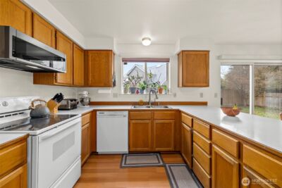 12928 SE 217th Place , Kent, WA 98031 - Photo 10