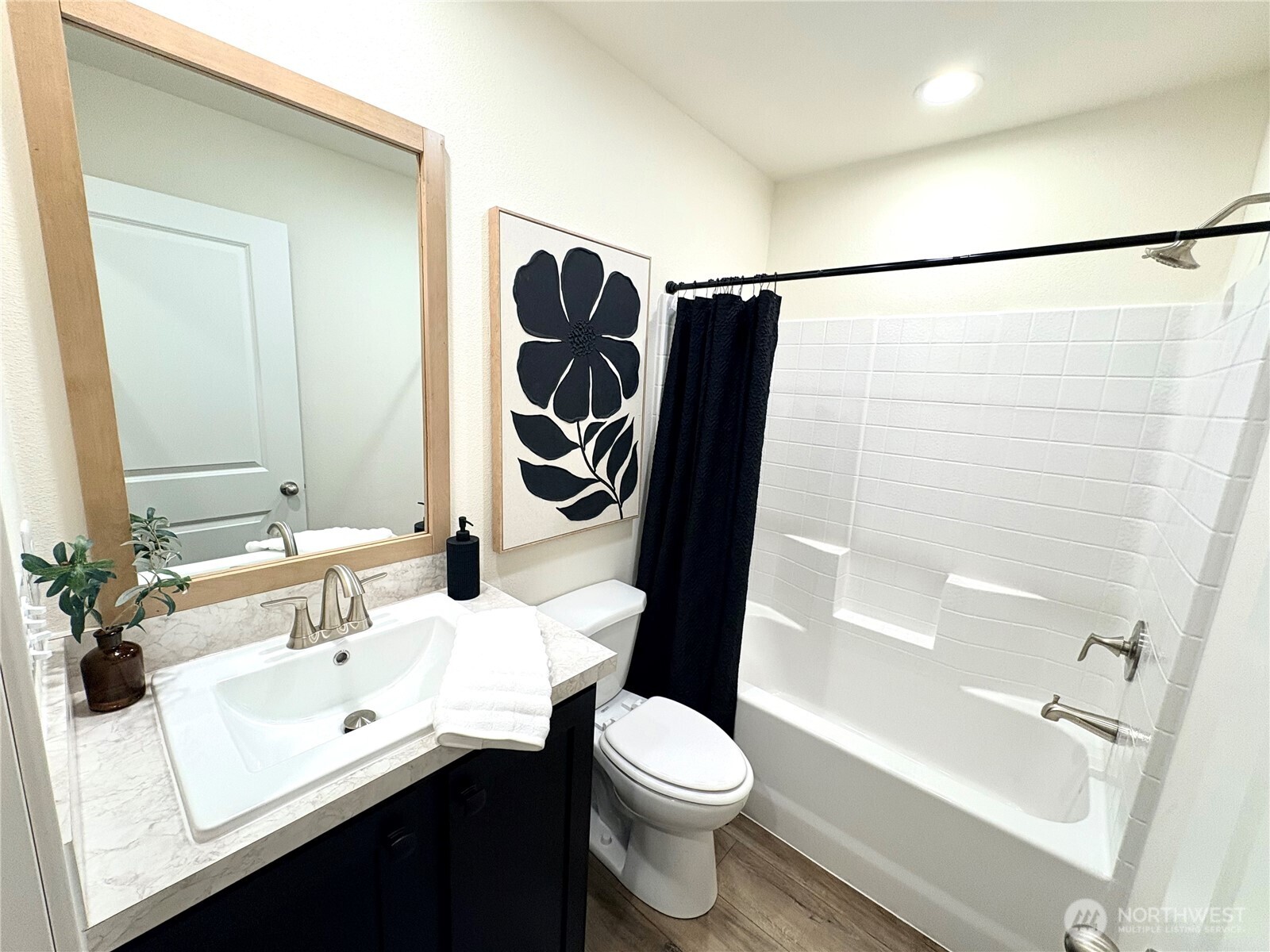 763 Eadon Rd , Toledo, WA 98591