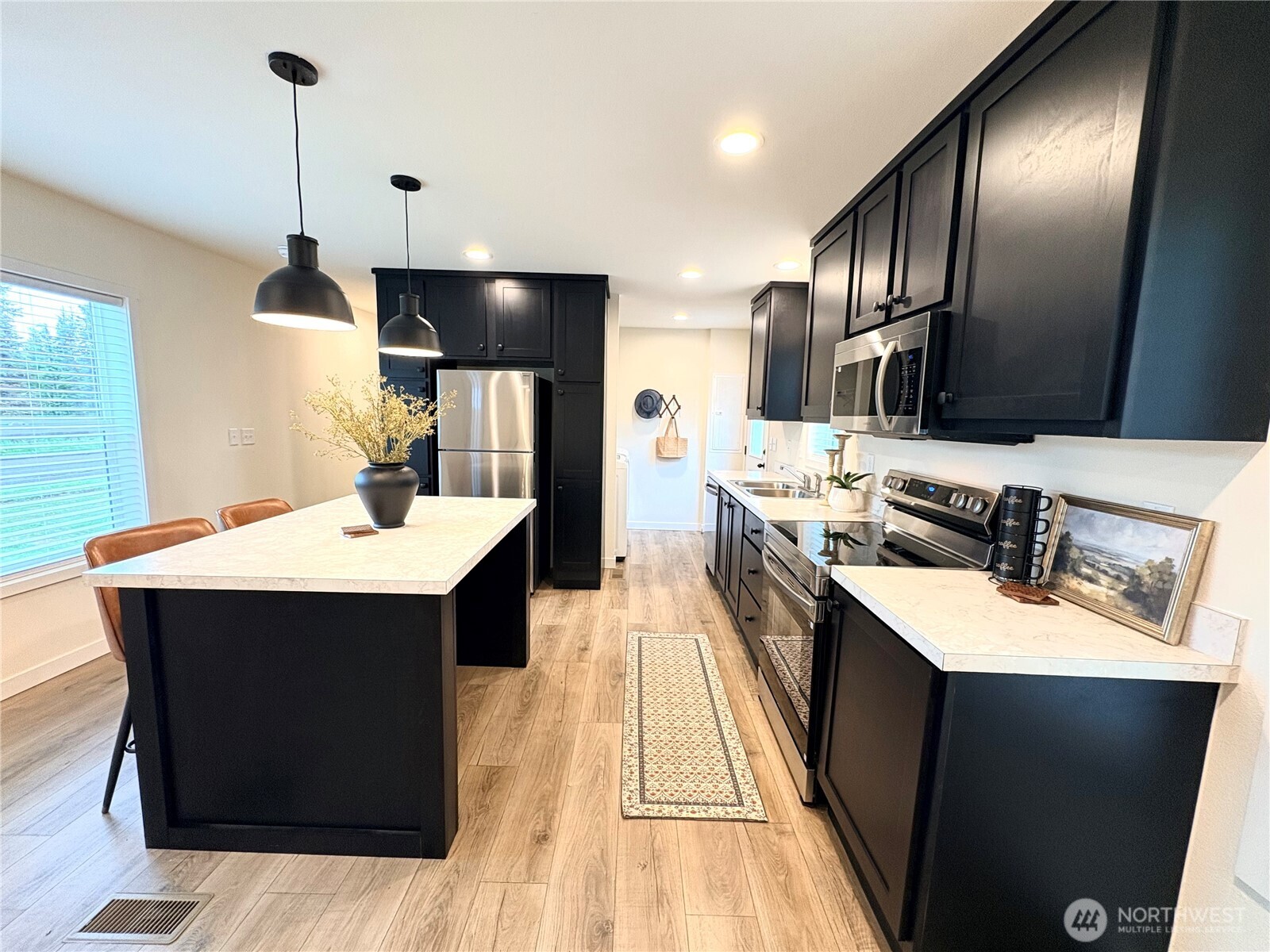 763 Eadon Rd , Toledo, WA 98591