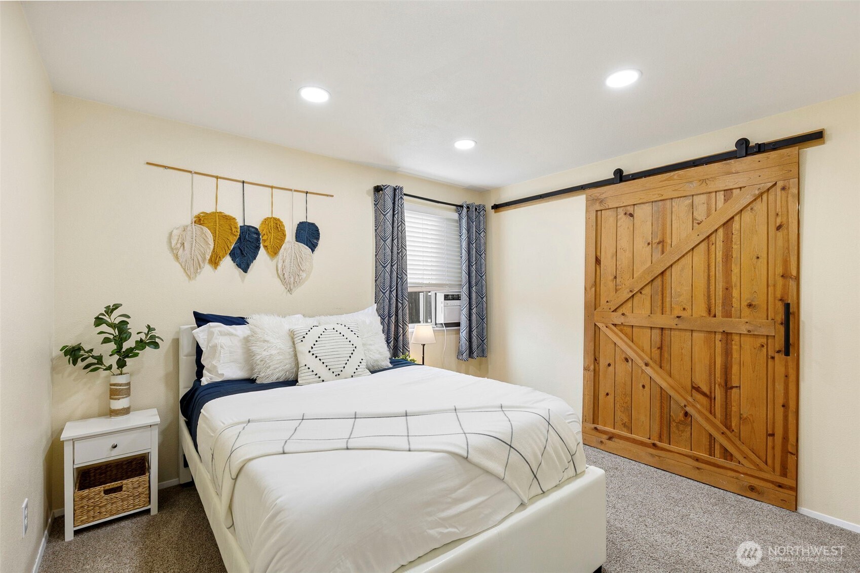 2505 -2507 N Wycoff Avenue , Bremerton, WA 98312