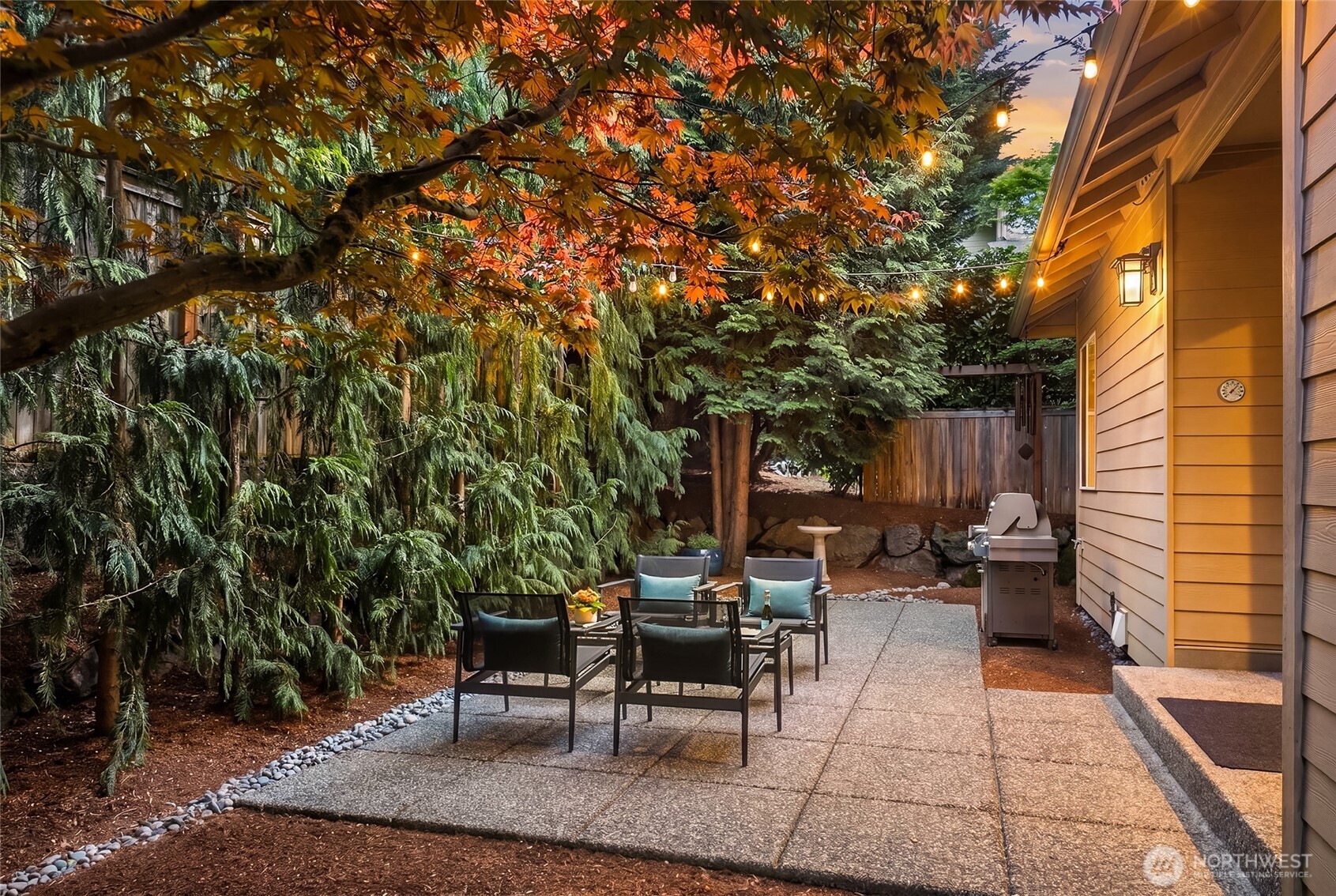 16568 NE 119th Way , Redmond, WA 98052