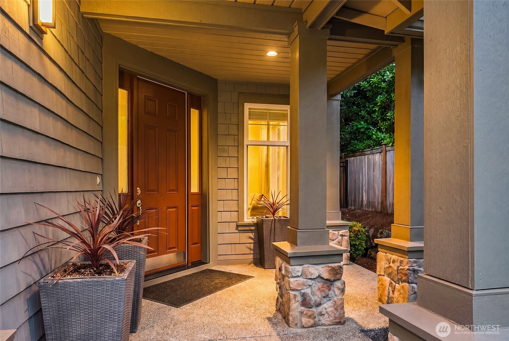 16568 NE 119th Way , Redmond, WA 98052