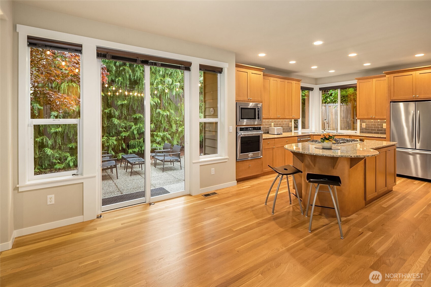 16568 NE 119th Way , Redmond, WA 98052