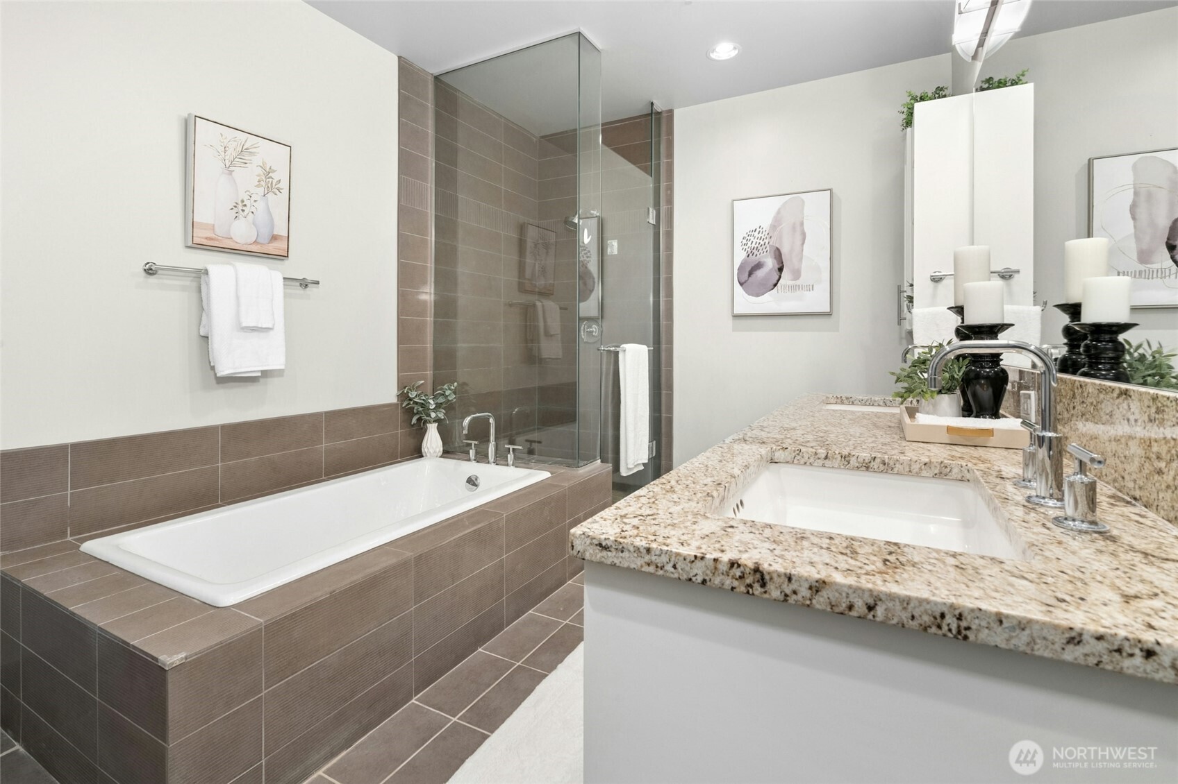 10650 NE 9th Place #2025, Bellevue, WA 98004