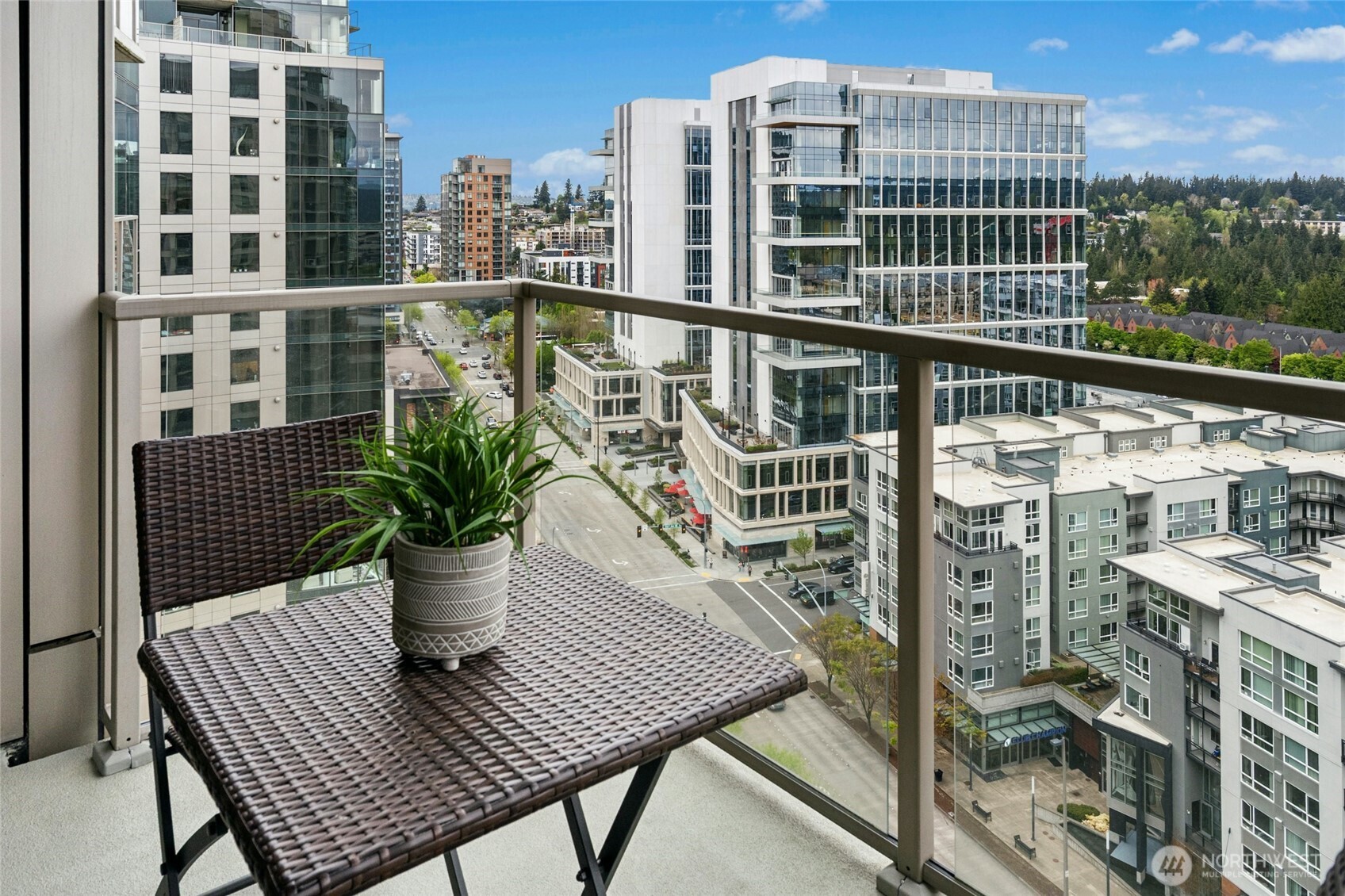 10650 NE 9th Place #2025, Bellevue, WA 98004