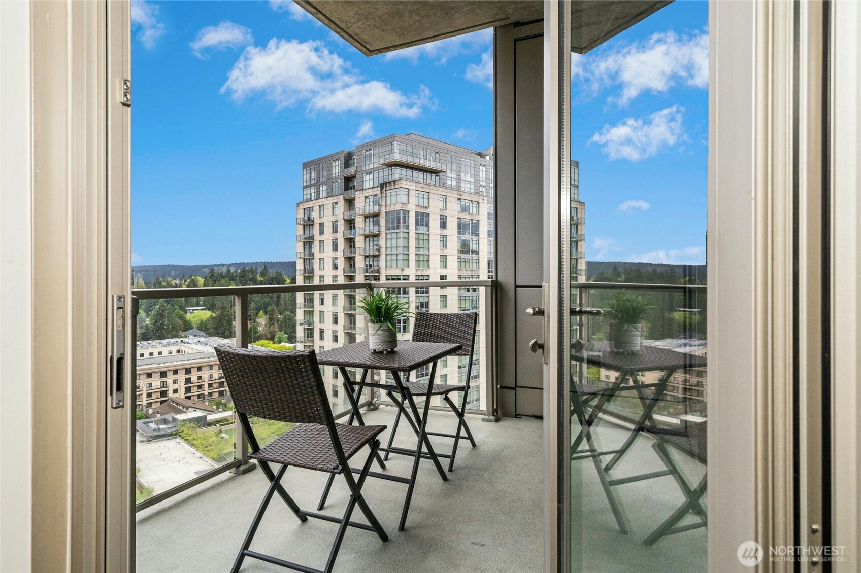 10650 NE 9th Place #2025, Bellevue, WA 98004