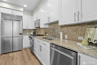 10650 NE 9th Place #2025, Bellevue, WA 98004 - Photo 6