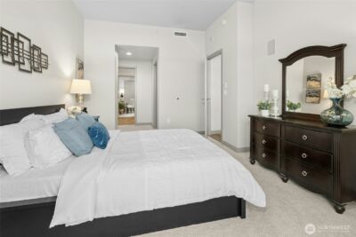 10650 NE 9th Place #2025, Bellevue, WA 98004 - Photo 10