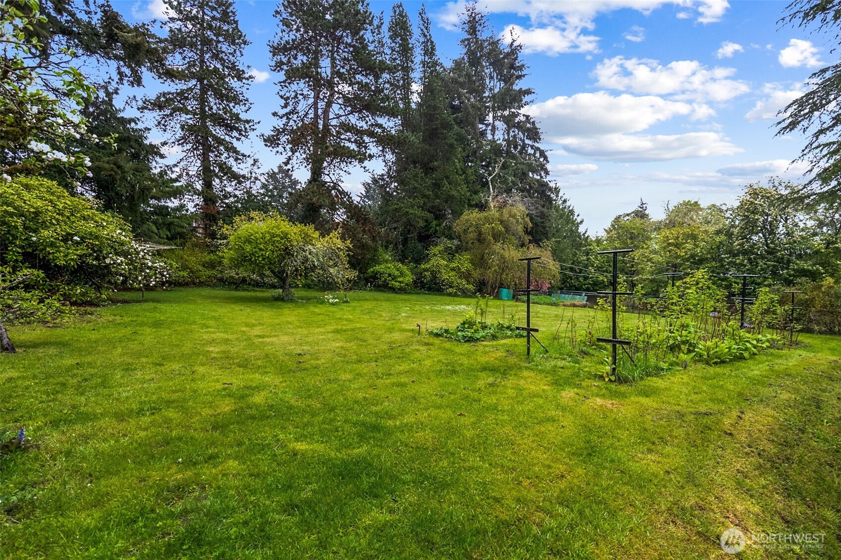 16036 21st Avenue SW, Burien, WA 98166