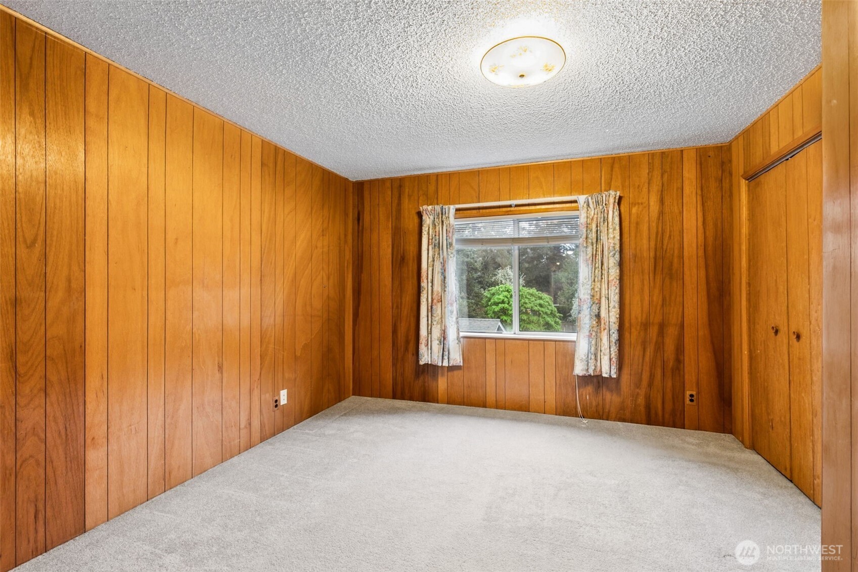 16036 21st Avenue SW, Burien, WA 98166