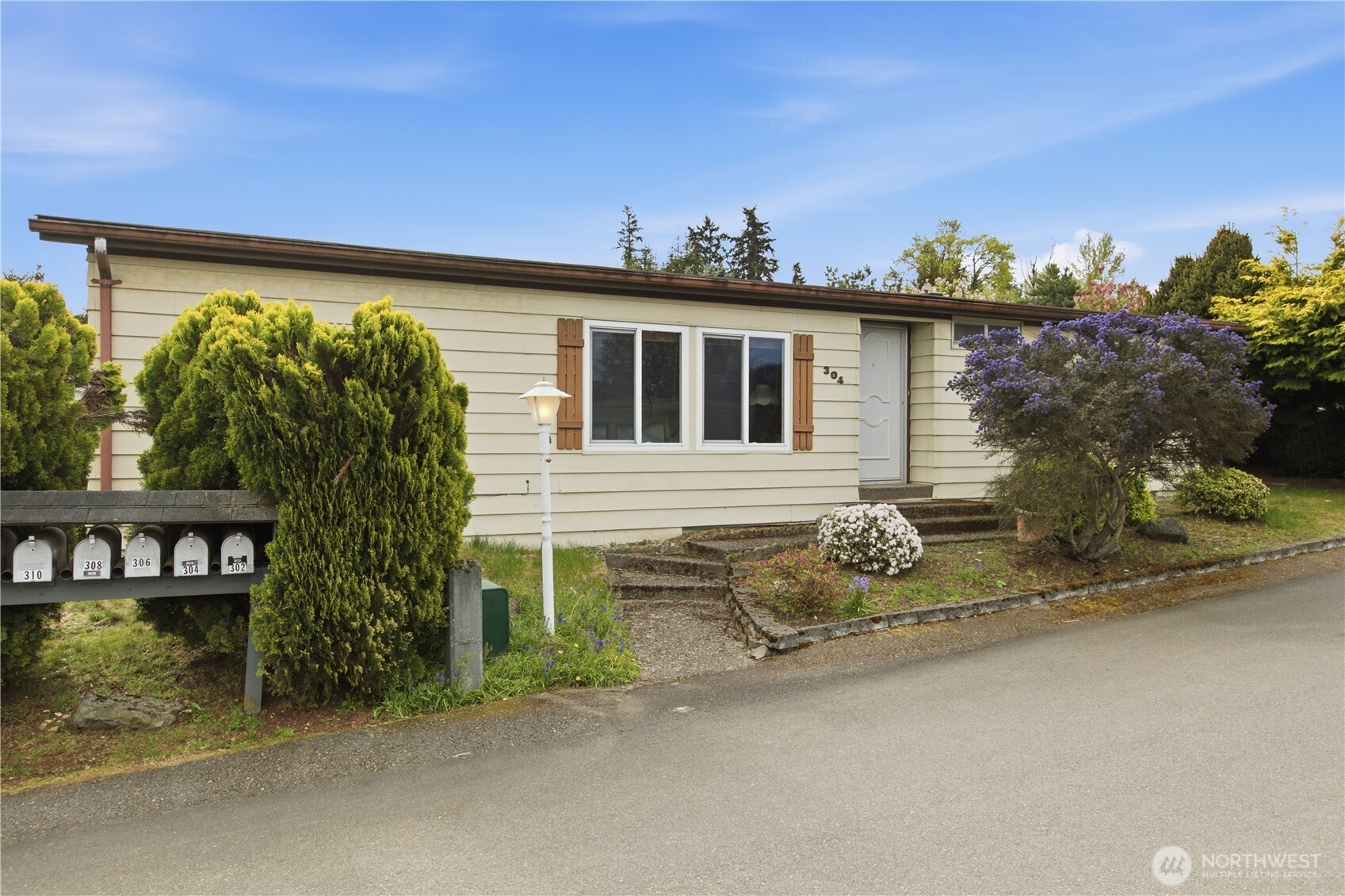 2500 Alder Street #304, Milton, WA 98354-8621