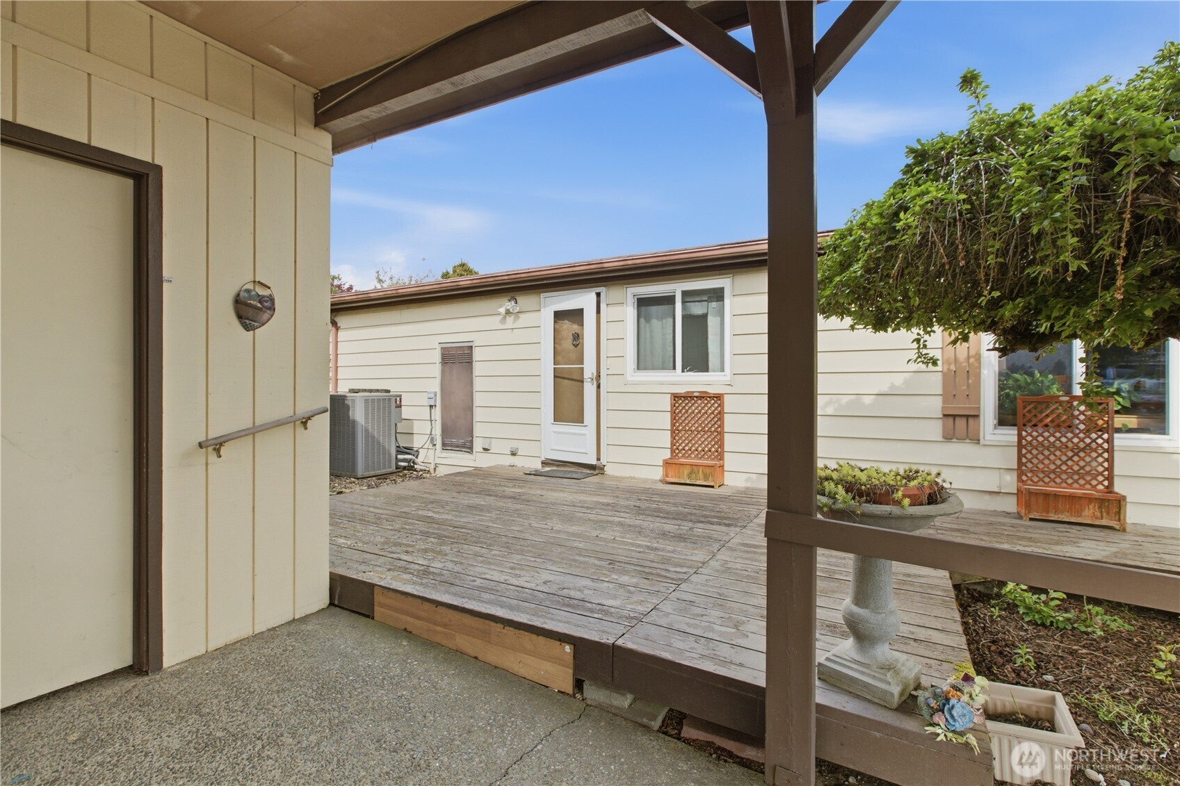 2500 Alder Street #304, Milton, WA 98354-8621