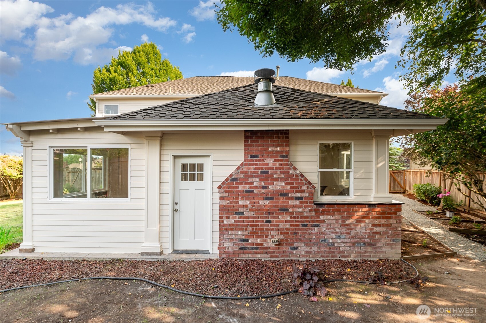 23144 NE 14th Court , Sammamish, WA 98074