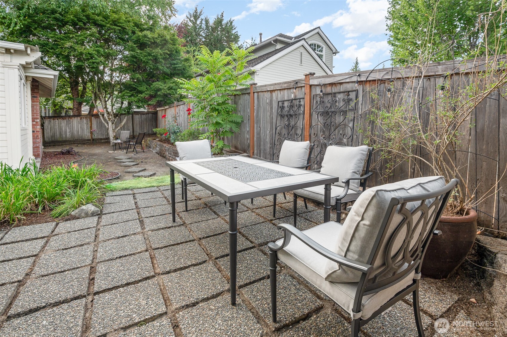 23144 NE 14th Court , Sammamish, WA 98074