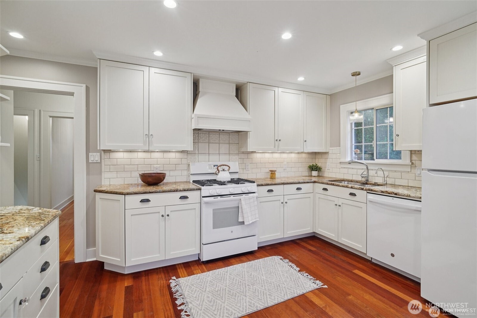 314 N 117th Street , Seattle, WA 98133