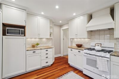 314 N 117th Street , Seattle, WA 98133 - Photo 9