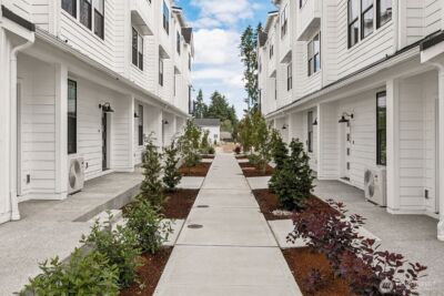 12087 127th Avenue Ct E, Puyallup, WA 98374 - Photo 1