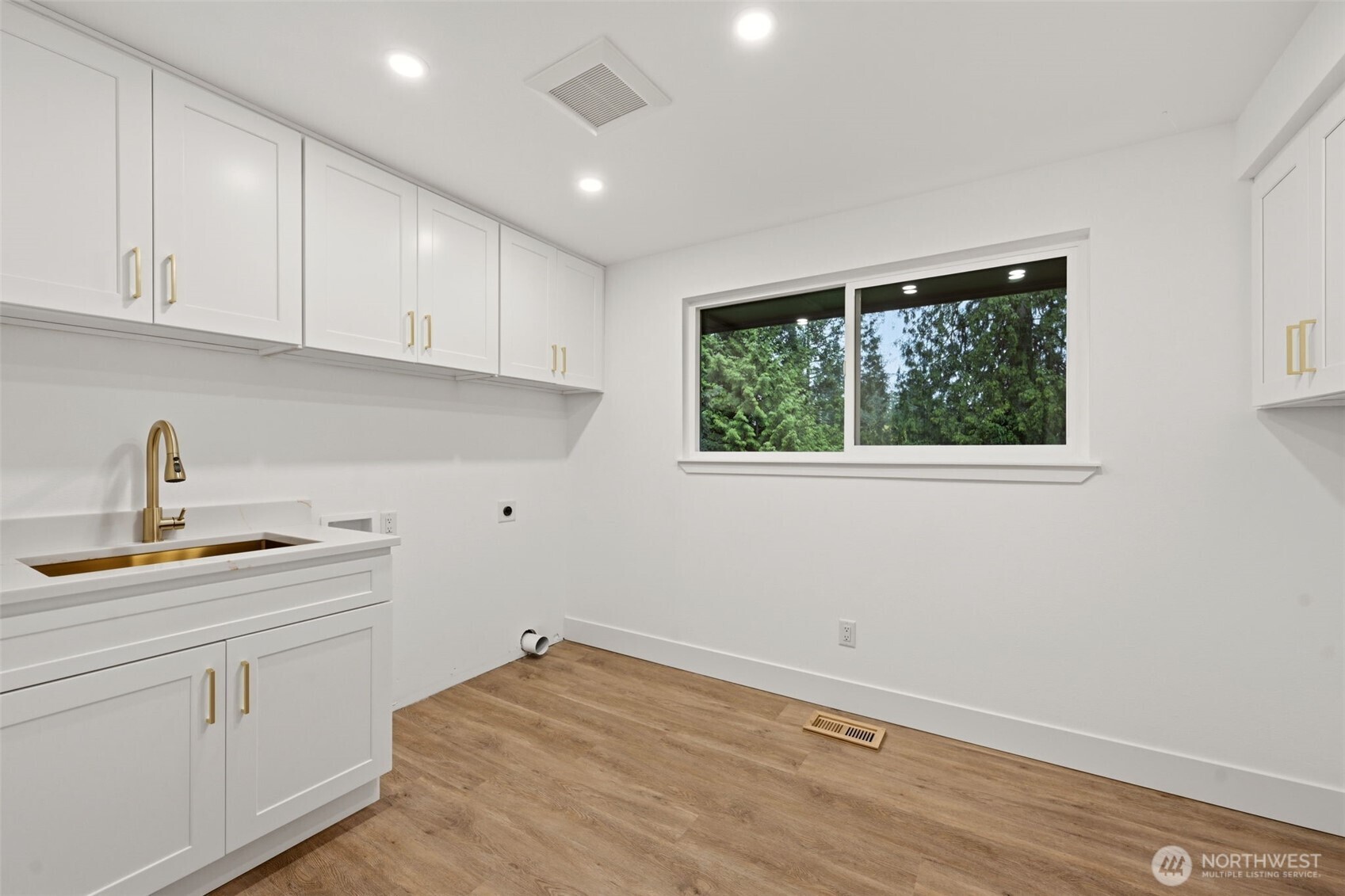 24227 100th Avenue SE, Kent, WA 98030