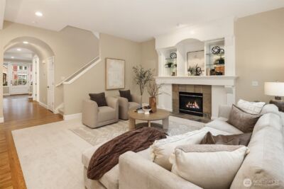 322 240th Place SE, Sammamish, WA 98074 - Photo 11