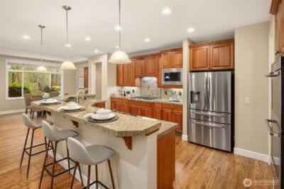 322 240th Place SE, Sammamish, WA 98074 - Photo 14
