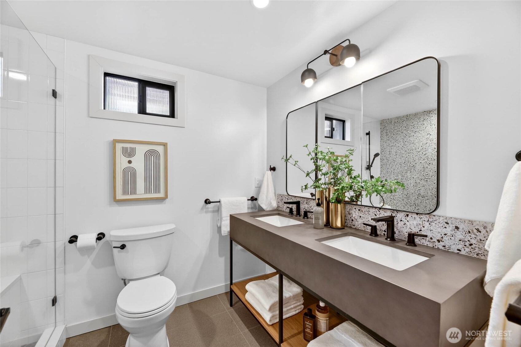 8683 Island Drive S, Seattle, WA 98118