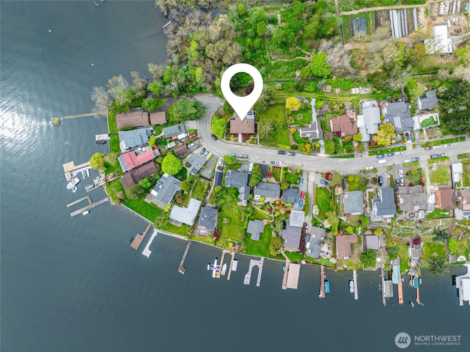 8683 Island Drive S, Seattle, WA 98118